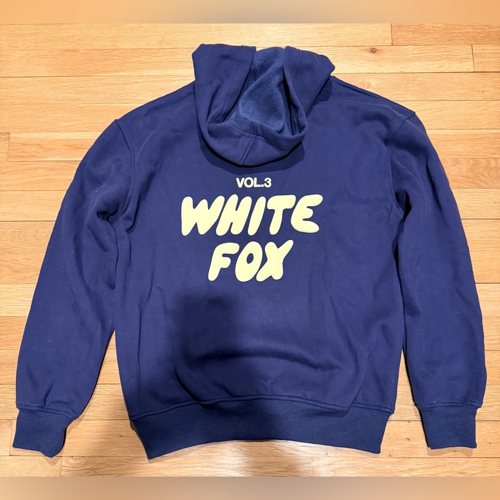 EUC White Fox Offstage Hoodie - Picture 4 of 6